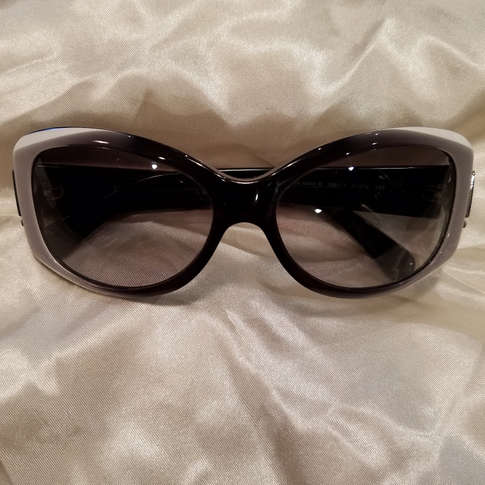 Versace sunglasses - Picture 2 of 4